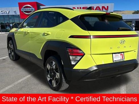 Used 2025 Hyundai Kona SEL AWD/4WD image 5