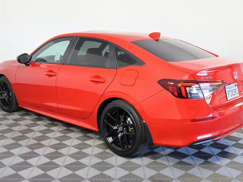 Used 2025 Honda Civic Sport Touring image 6