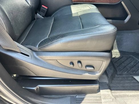 Used 2019 GMC Sierra 3500 SLT w/ Driver Alert Package AWD/4WD image 26