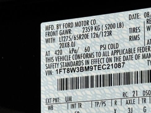 New 2026 Ford F350 Lariat w/ Black Appearance Package image 34