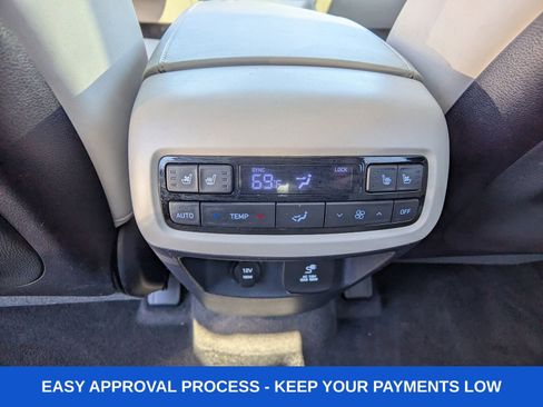 Used 2023 Hyundai Palisade Calligraphy image 23