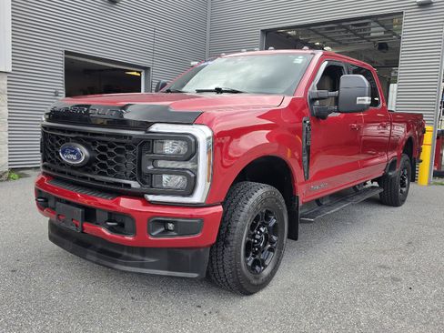 Used 2024 Ford F350 XLT w/ XLT Premium Package AWD/4WD image 9