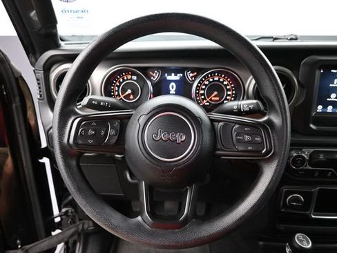Used 2022 Jeep Wrangler Unlimited Sport AWD/4WD image 28
