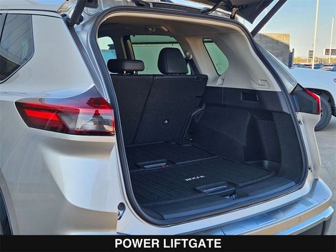 New 2026 Nissan Rogue Platinum image 29