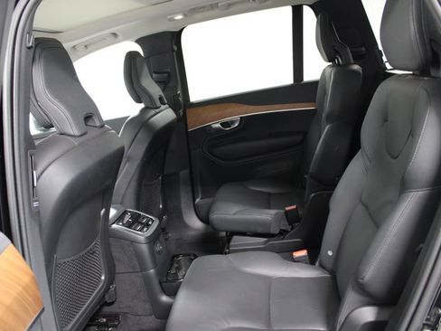 Used 2024 Volvo XC90 T8 Plus w/ Protection Package Premier image 18