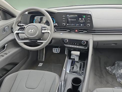 New 2026 Hyundai Elantra Sport FWD image 24