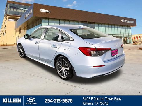 Used 2022 Honda Civic Touring image 5