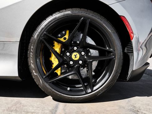 Used 2020 Ferrari F8 Tributo image 30
