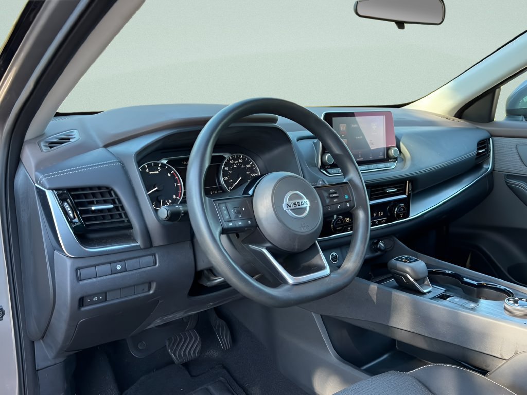 Used 2021 Nissan Rogue SV AWD/4WD image 9