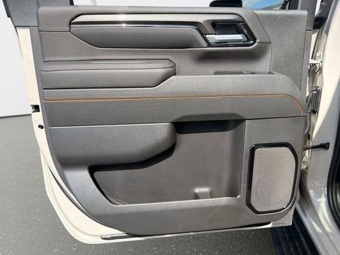 New 2026 GMC Sierra 2500 AT4 w/ AT4 Premium Plus Package image 12