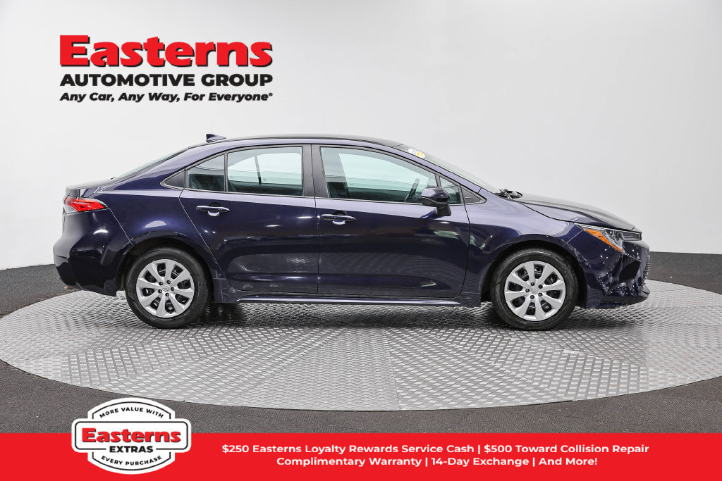Used 2024 Toyota Corolla LE FWD image 5