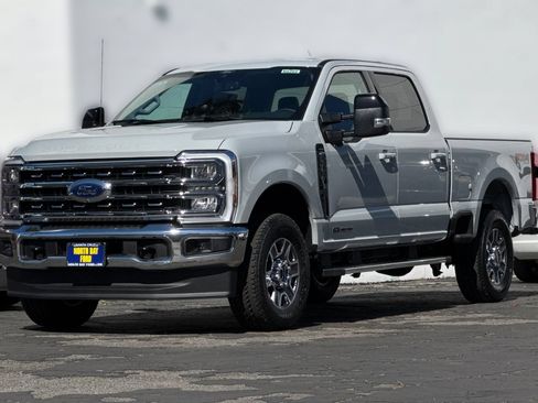 New 2026 Ford F250 Lariat w/ FX4 Off-Road Package AWD/4WD image 8