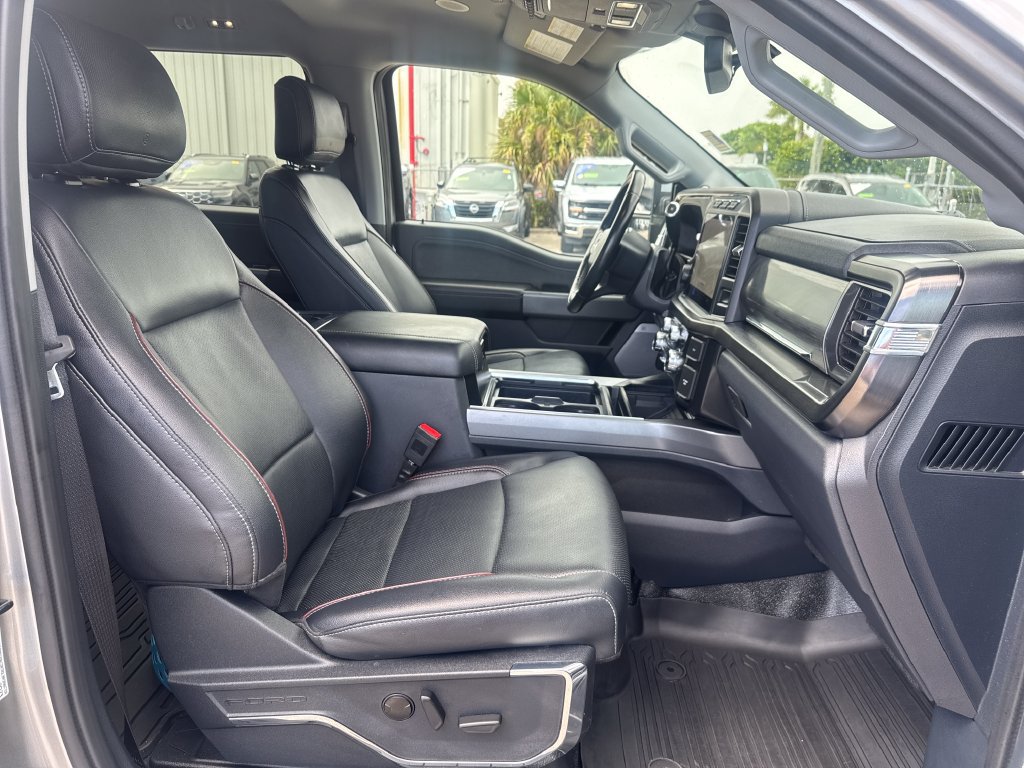 Used 2023 Ford F350 Lariat w/ Lariat Ultimate Package AWD/4WD image 29