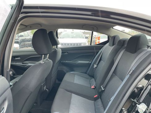 Used 2025 Nissan Versa SV FWD image 24
