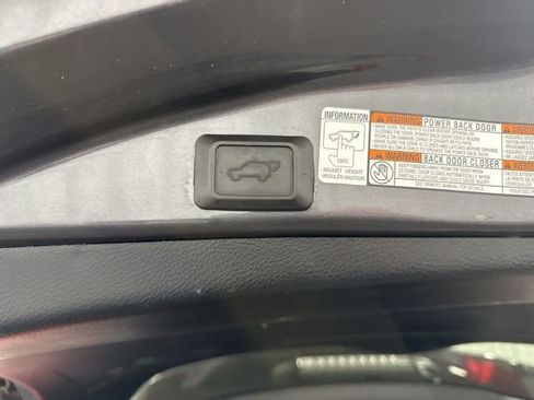 Used 2014 Toyota RAV4 Limited AWD/4WD image 13