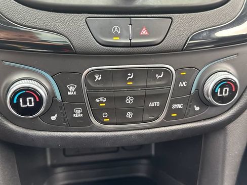 Used 2023 Chevrolet Equinox RS w/ RS Leather Package FWD image 22