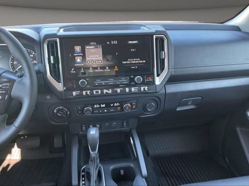 Certified 2026 Nissan Frontier SV w/ SV Convenience Package AWD/4WD image 6