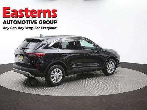 Used 2023 Ford Escape Active AWD/4WD image 41