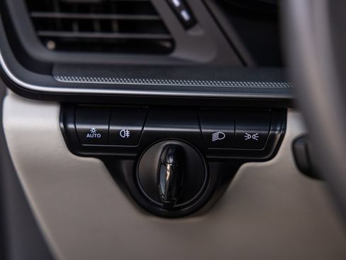Certified 2022 Porsche 911 Carrera S RWD image 45