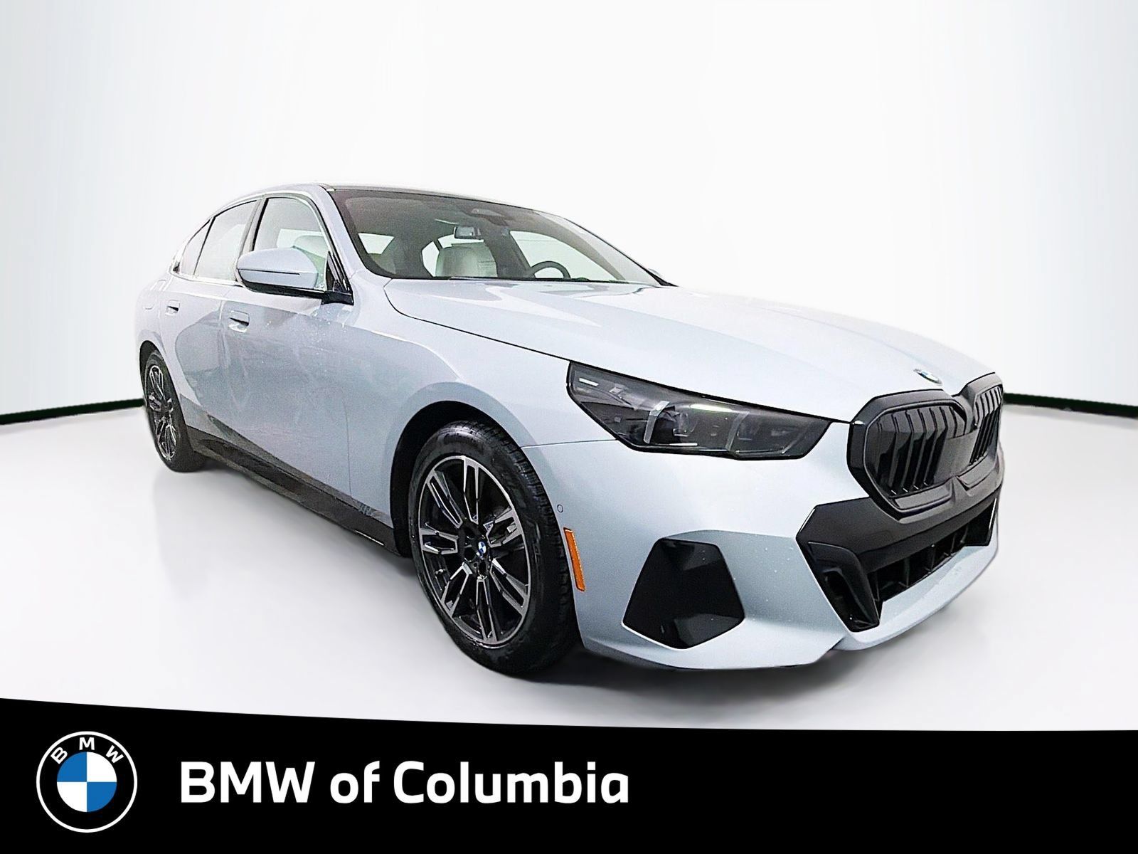 New 2026 BMW 530i xDrive w/ M Sport Package AWD/4WD image 1