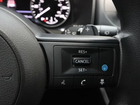 Used 2024 Nissan Rogue SV AWD/4WD image 20