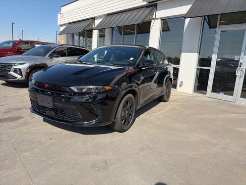 Used 2024 Dodge Hornet R/T w/ R/T Blacktop Package image 10