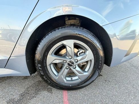 Used 2022 Kia K5 LX image 31