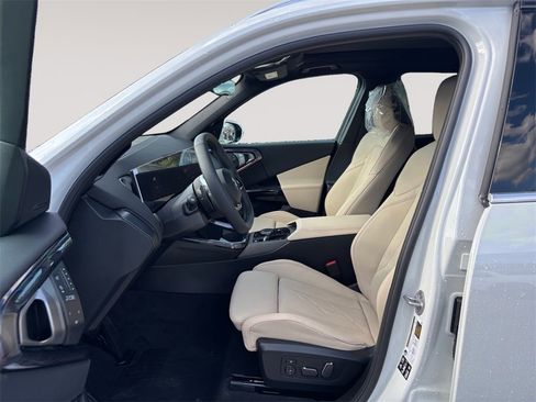 New 2026 BMW X3 xDrive30 image 9