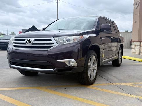 Used 2013 Toyota Highlander Limited image 7