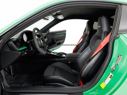 Used 2022 Porsche 911 GT3 RWD image 15