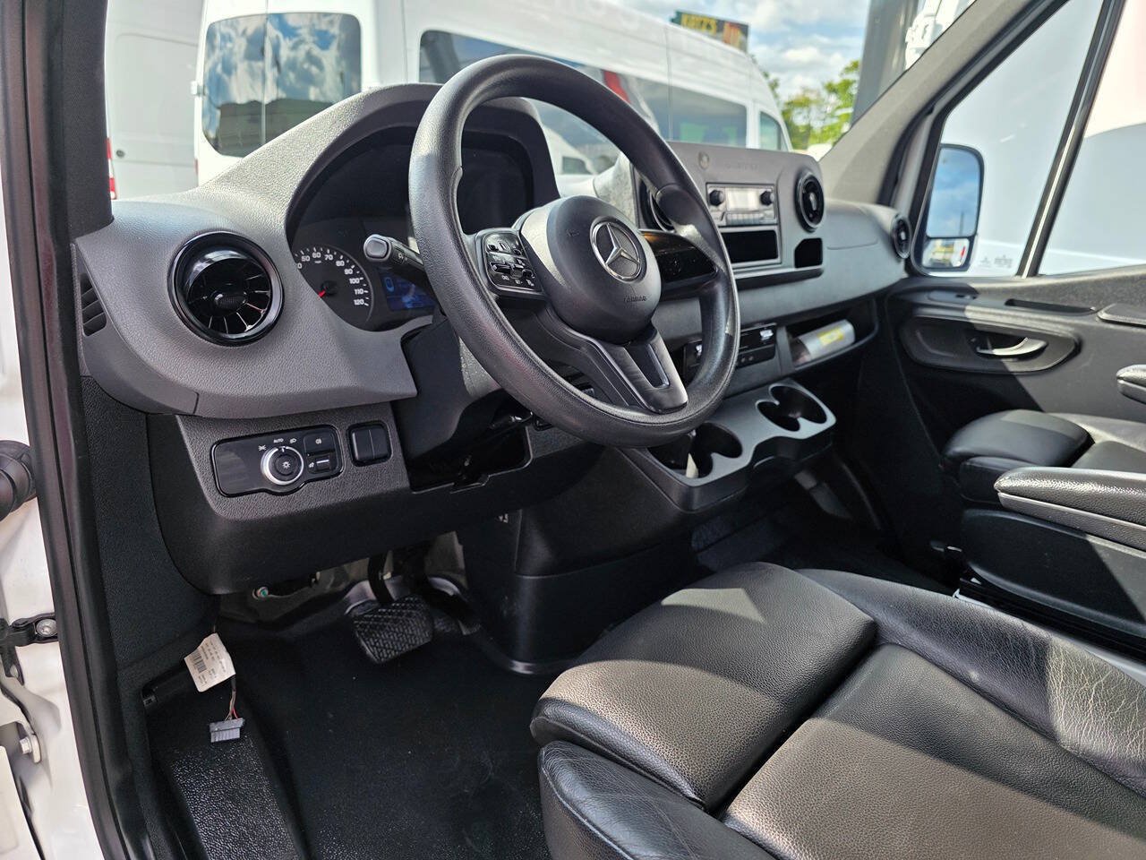 Used 2021 Mercedes-Benz Sprinter 2500 w/ Driver Convenience Package image 16