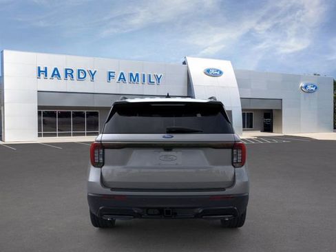 New 2026 Ford Explorer ST-Line image 5