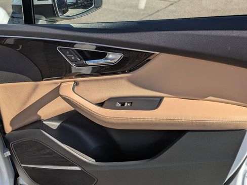 Used 2021 Audi Q7 3.0T Prestige w/ Prestige Package image 40