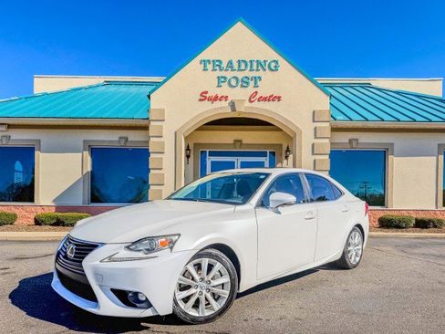 Used 2016 Lexus IS 200t image 2