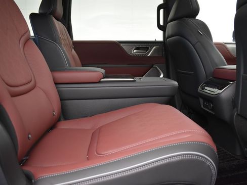 New 2026 INFINITI QX80 Autograph w/ Premium Cargo Package image 23