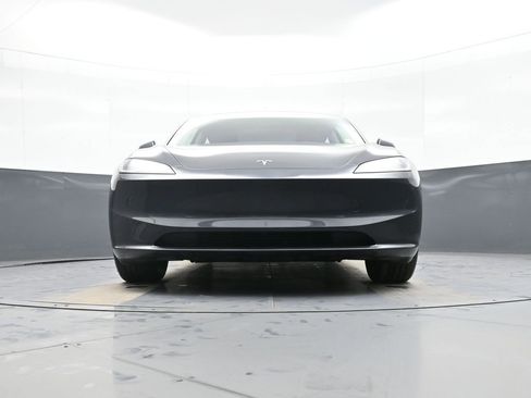 Used 2025 Tesla Model 3 Long Range image 29
