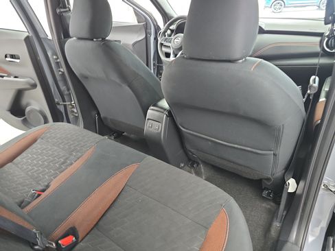 Certified 2023 Nissan Kicks SR FWD image 11