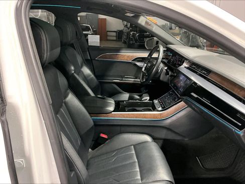 Used 2021 Audi A8 L 3.0T w/ Executive Plus Package image 10
