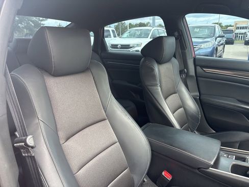 Used 2018 Honda Accord Sport image 24