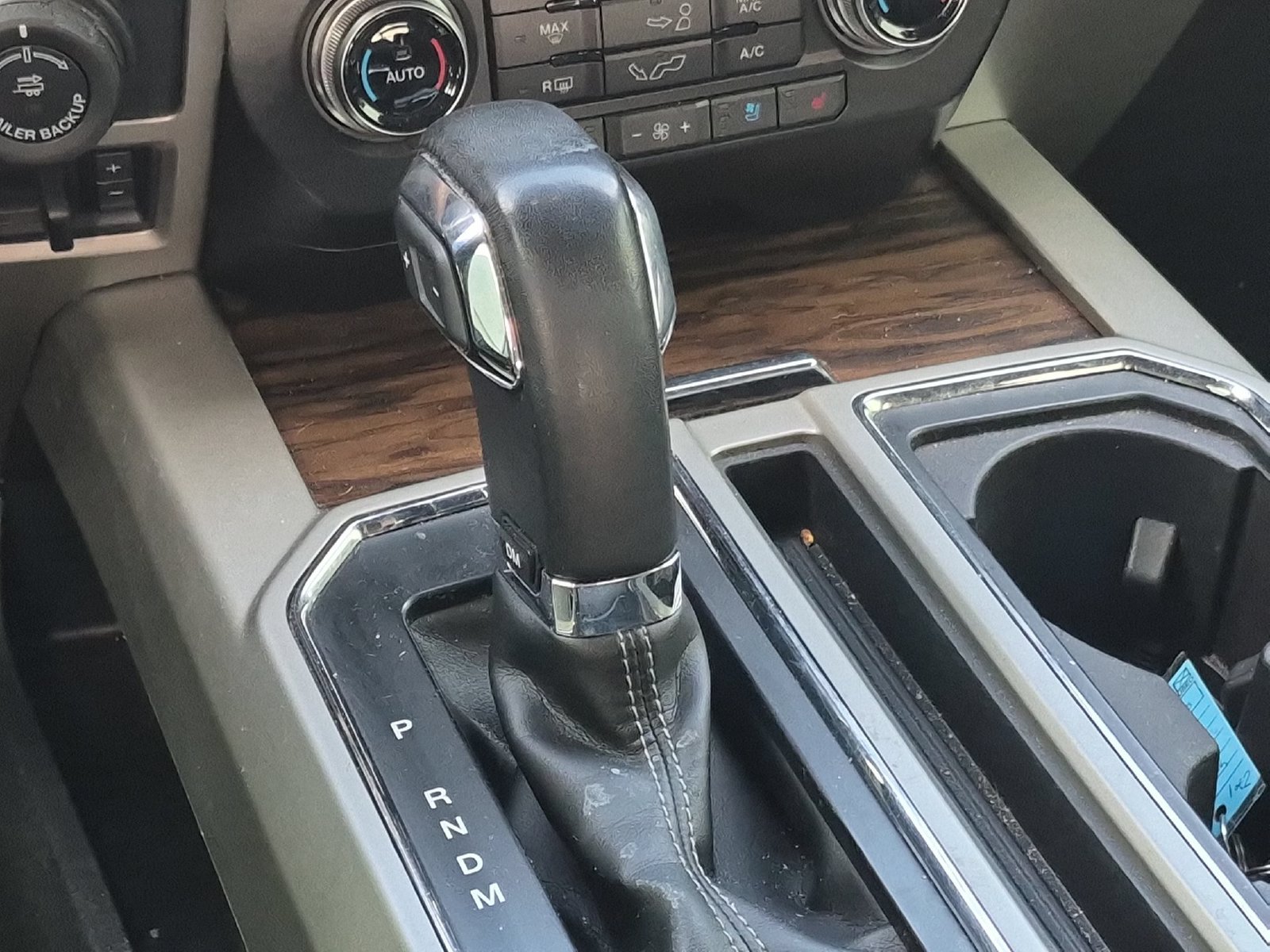 Used 2019 Ford F150 Lariat w/ Equipment Group 502A Luxury AWD/4WD image 27