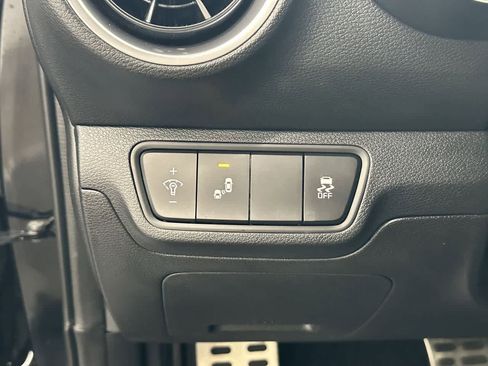 Used 2024 Kia Forte GT-Line w/ GT-Line Premium Package image 17