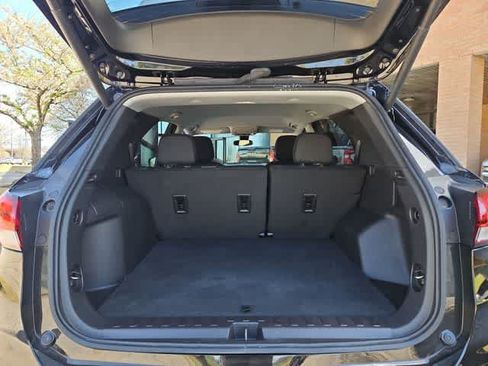 Used 2024 Chevrolet Equinox LT FWD image 27