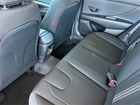 New 2025 Hyundai Elantra SEL image 12