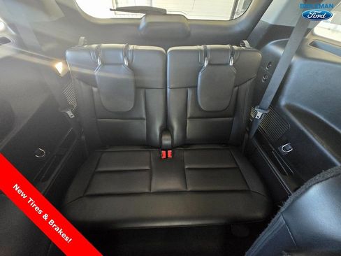 Used 2022 Ford Explorer XLT w/ Equipment Group 202A image 24