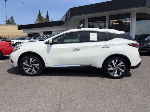 Used 2015 Nissan Murano Platinum w/ Platinum Technology Package AWD/4WD image 2