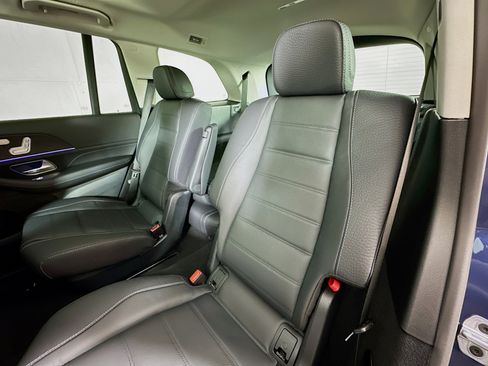 New 2026 Mercedes-Benz GLS 450 4MATIC image 25