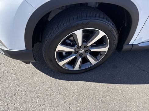 Certified 2024 Honda Pilot Elite image 9