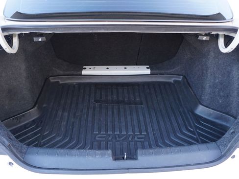 Used 2017 Honda Civic EX-T image 21