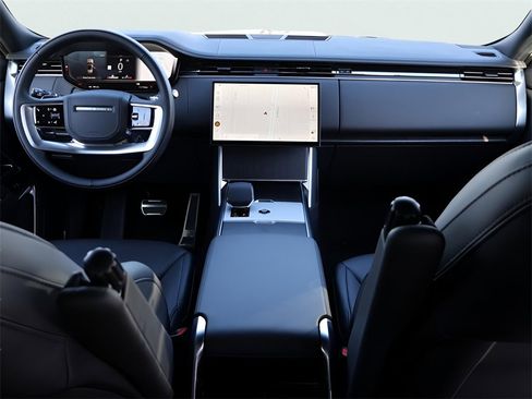 New 2026 Land Rover Range Rover SE image 14