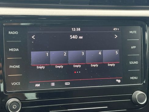 Used 2021 Volkswagen Passat 2.0T S image 15